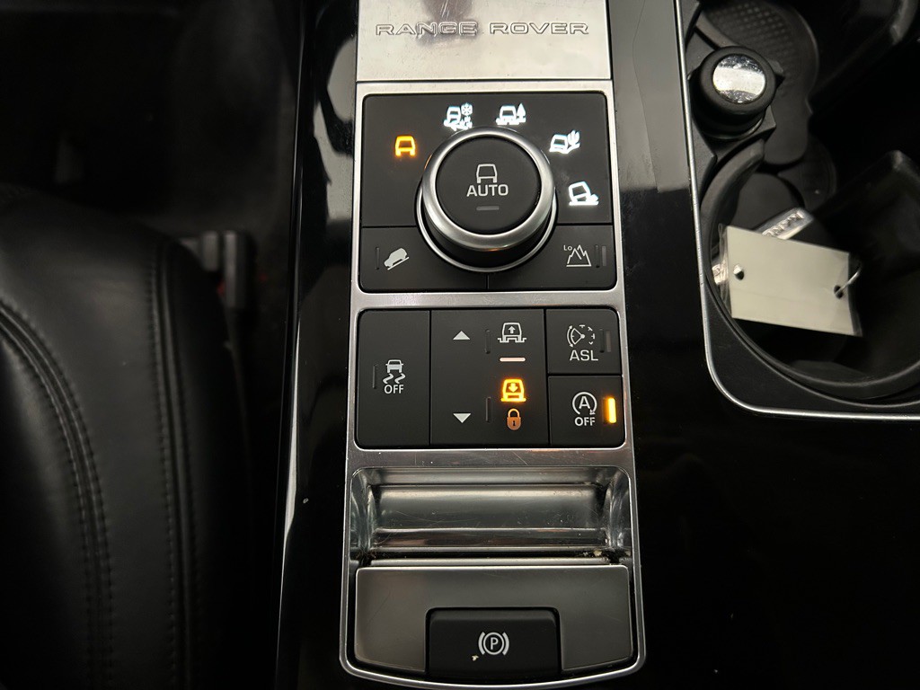 2016 Land Rover Range Rover Image 20