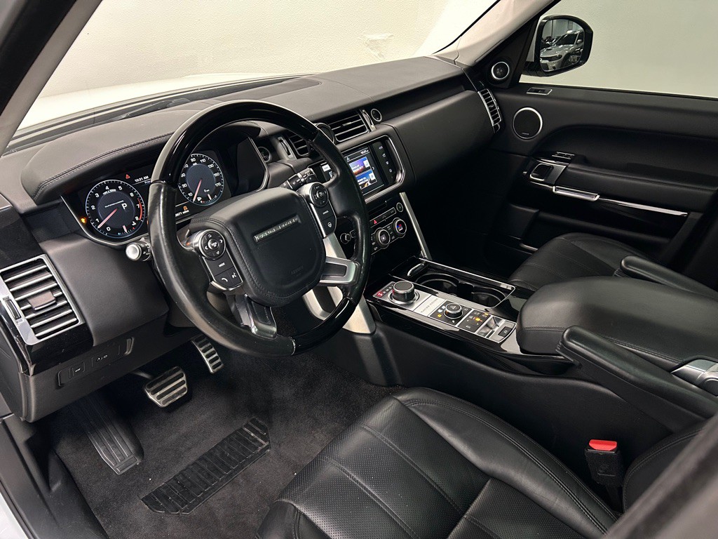 2016 Land Rover Range Rover Image 26