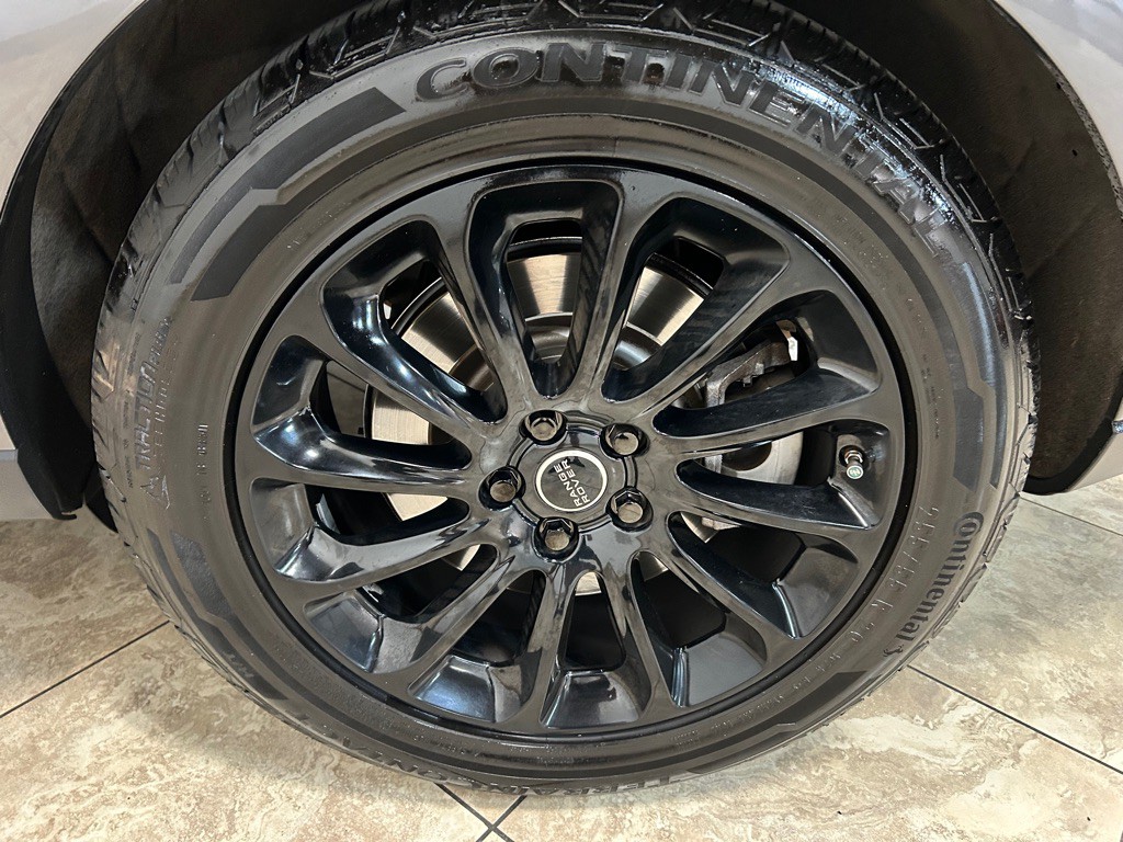 2019 Land Rover Range Rover Image 12