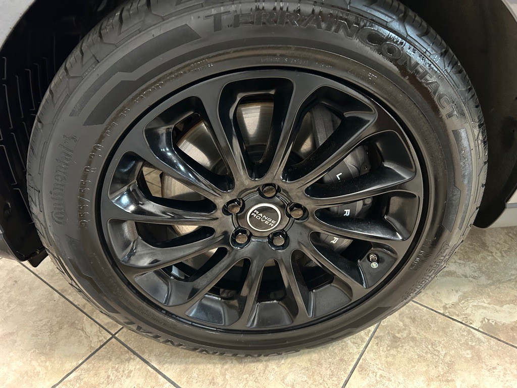 2019 Land Rover Range Rover Image 13