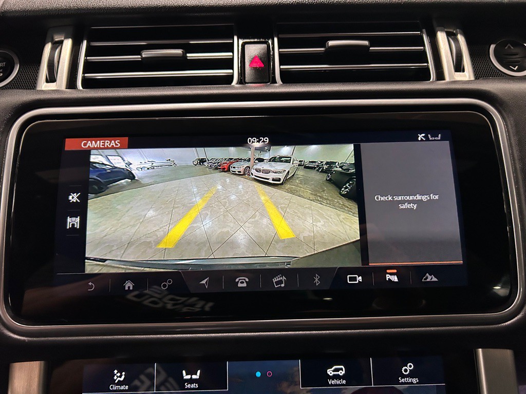 2019 Land Rover Range Rover Image 23