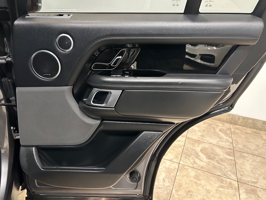 2019 Land Rover Range Rover Image 36