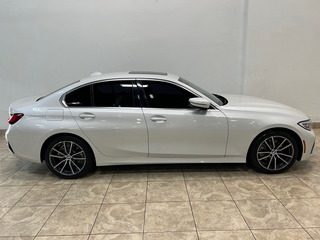 2022 BMW 3 Series Image 6