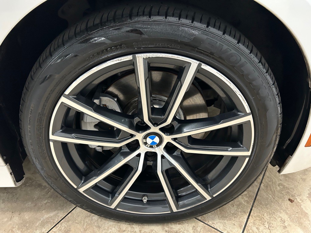 2022 BMW 3 Series Image 10