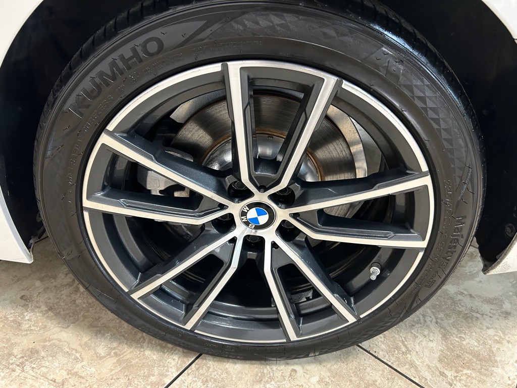 2022 BMW 3 Series Image 13