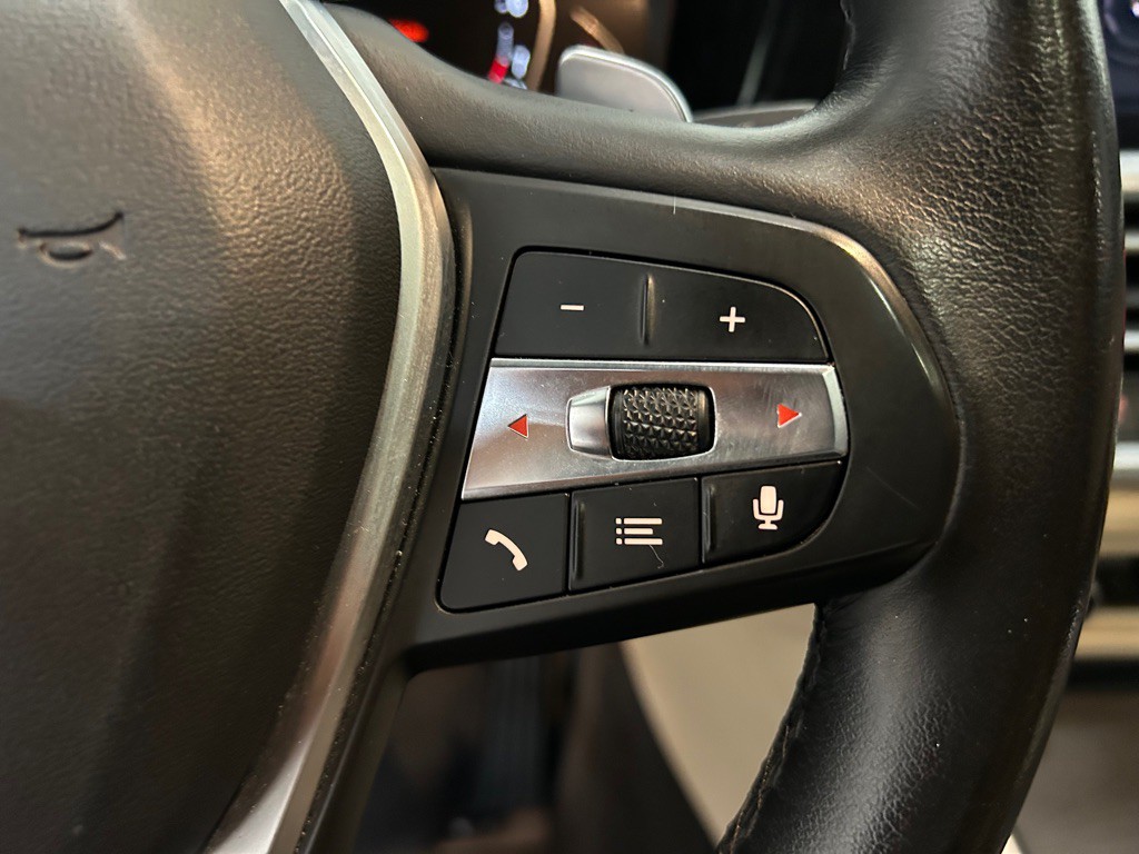 2022 BMW 3 Series Image 21