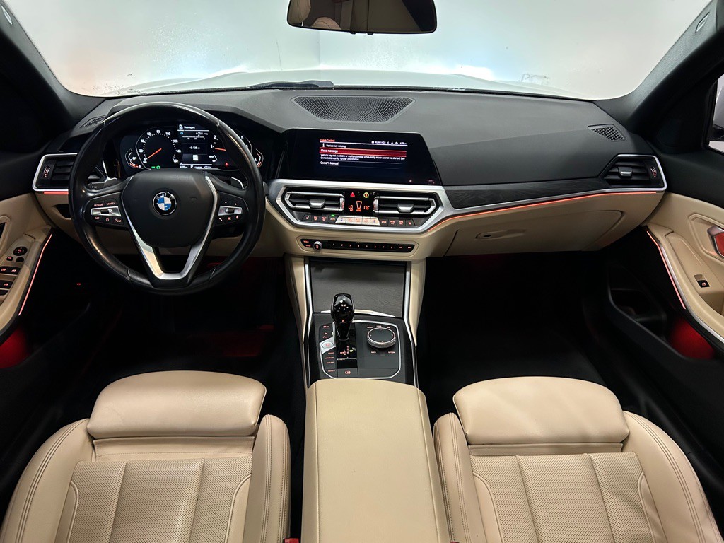 2022 BMW 3 Series Image 33