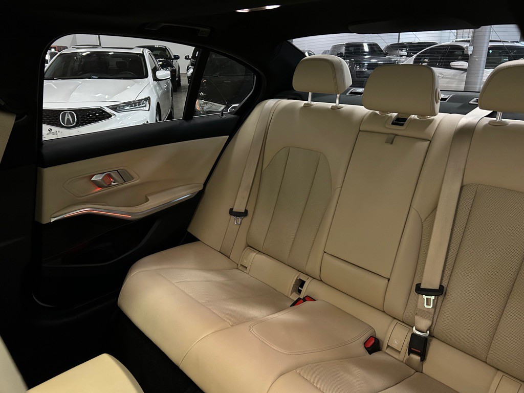2022 BMW 3 Series Image 42