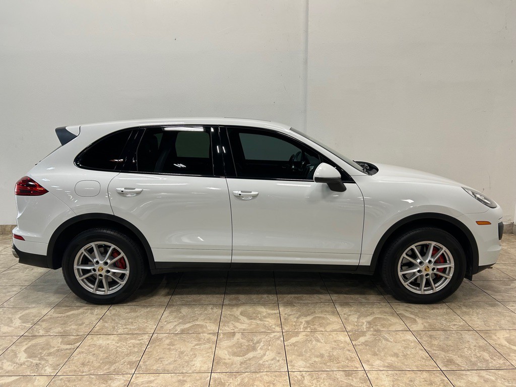 2016 Porsche Cayenne Image 6
