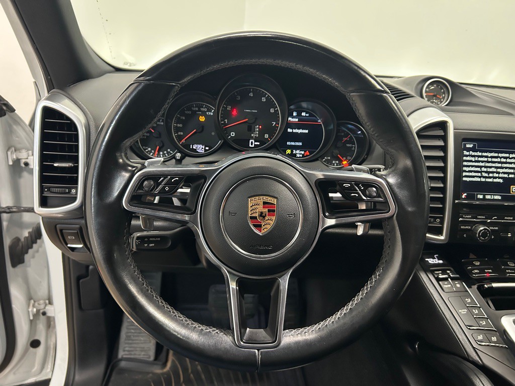 2016 Porsche Cayenne Image 19