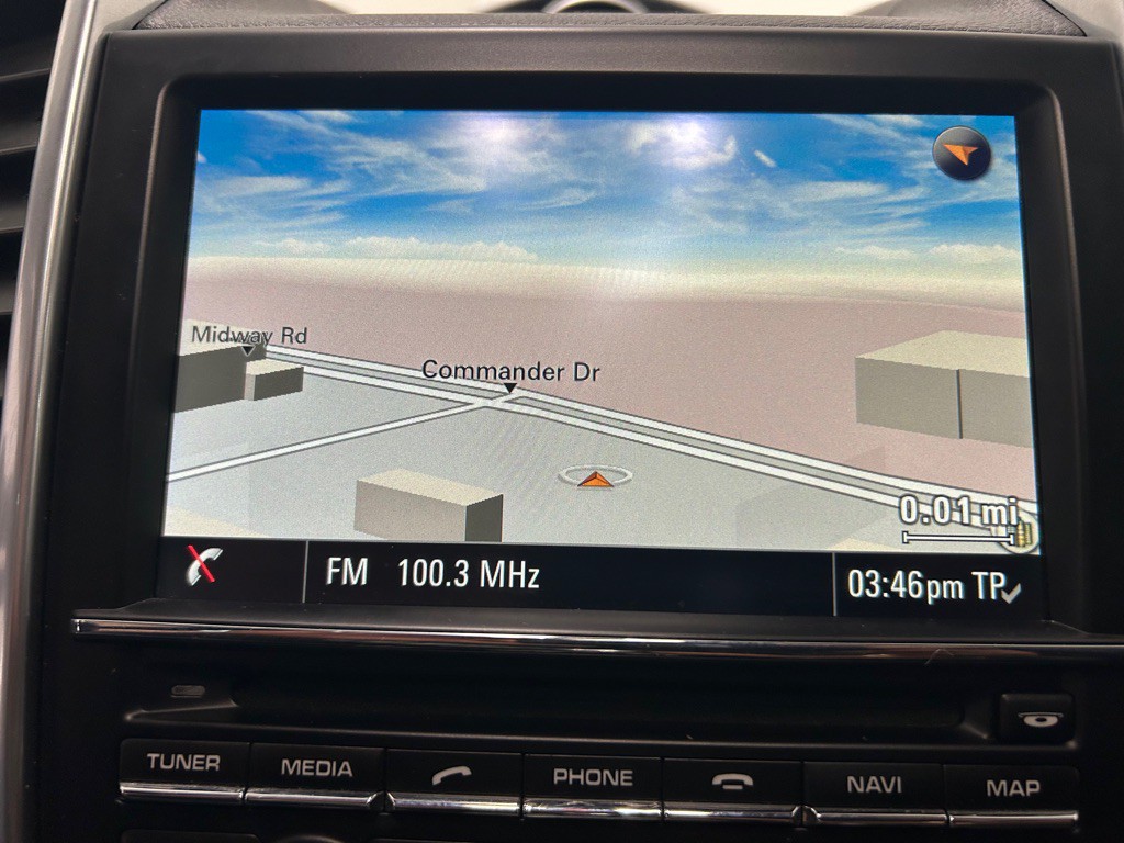 2016 Porsche Cayenne Image 26