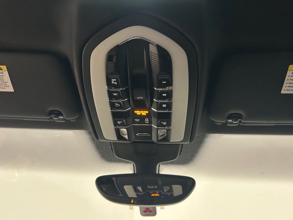 2016 Porsche Cayenne Image 27