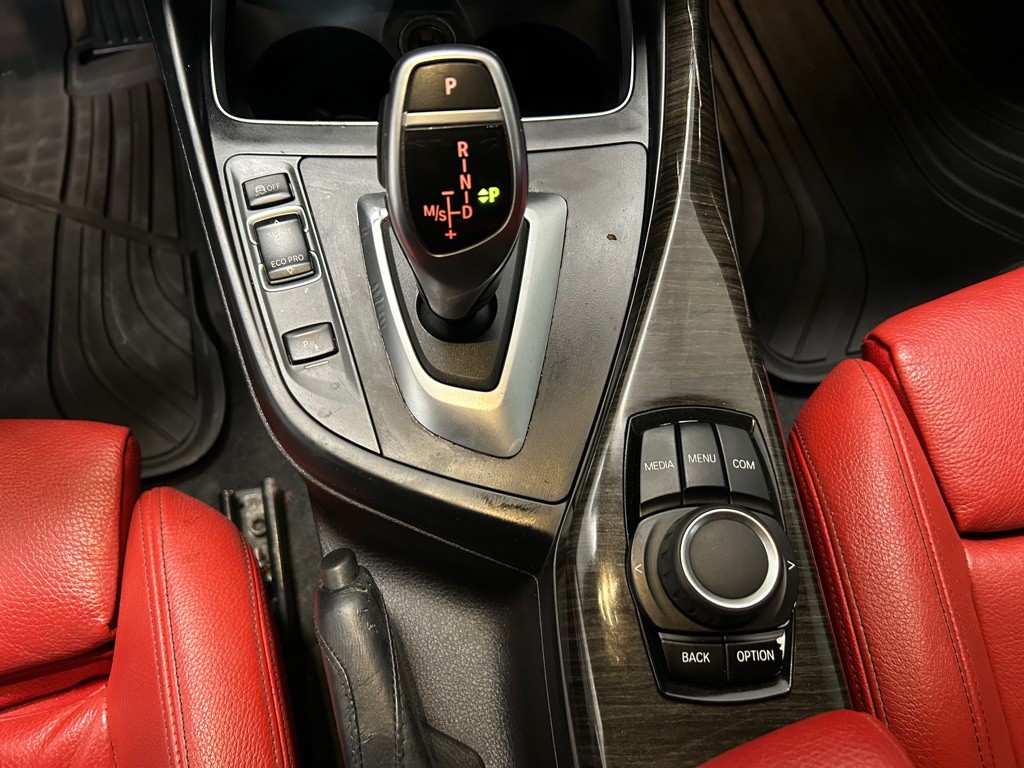 2020 BMW 2 Series Image 21