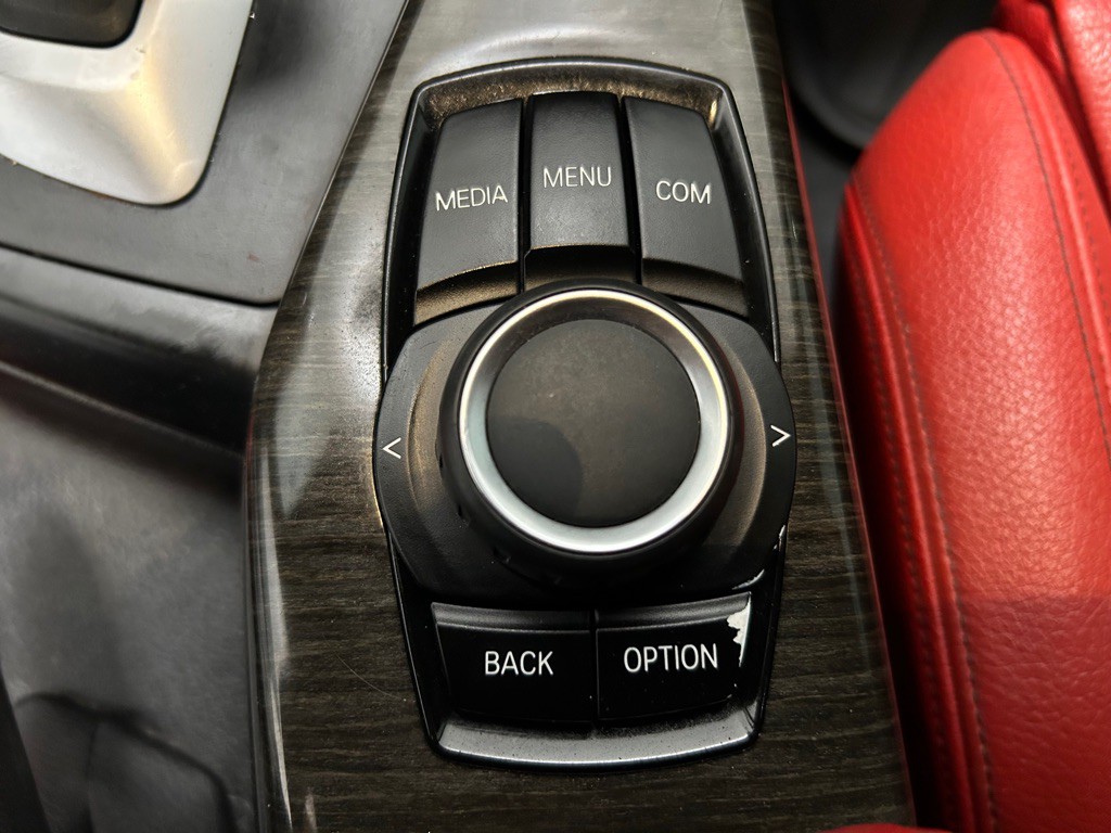 2020 BMW 2 Series Image 24