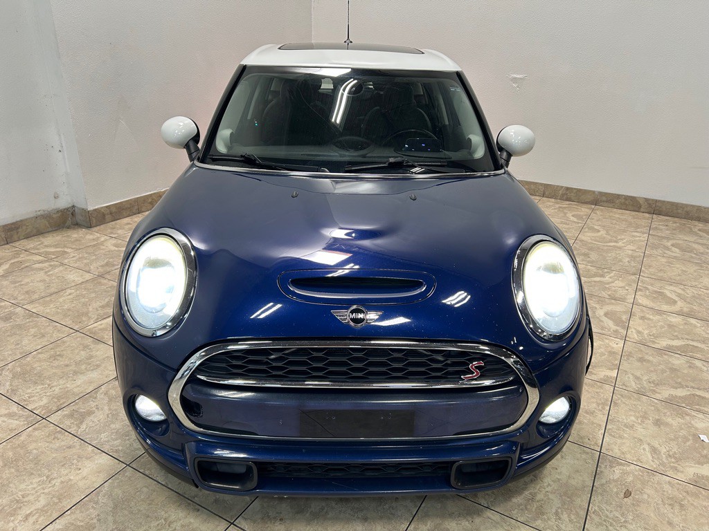 2015 MINI Cooper Image 2