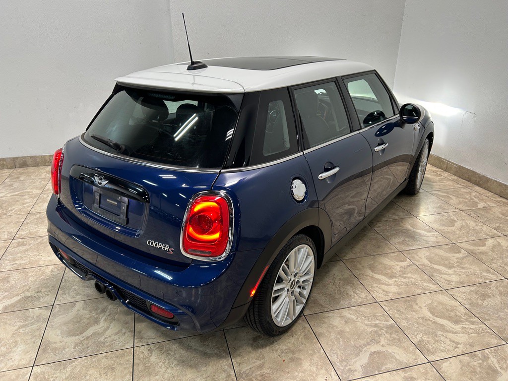 2015 MINI Cooper Image 6