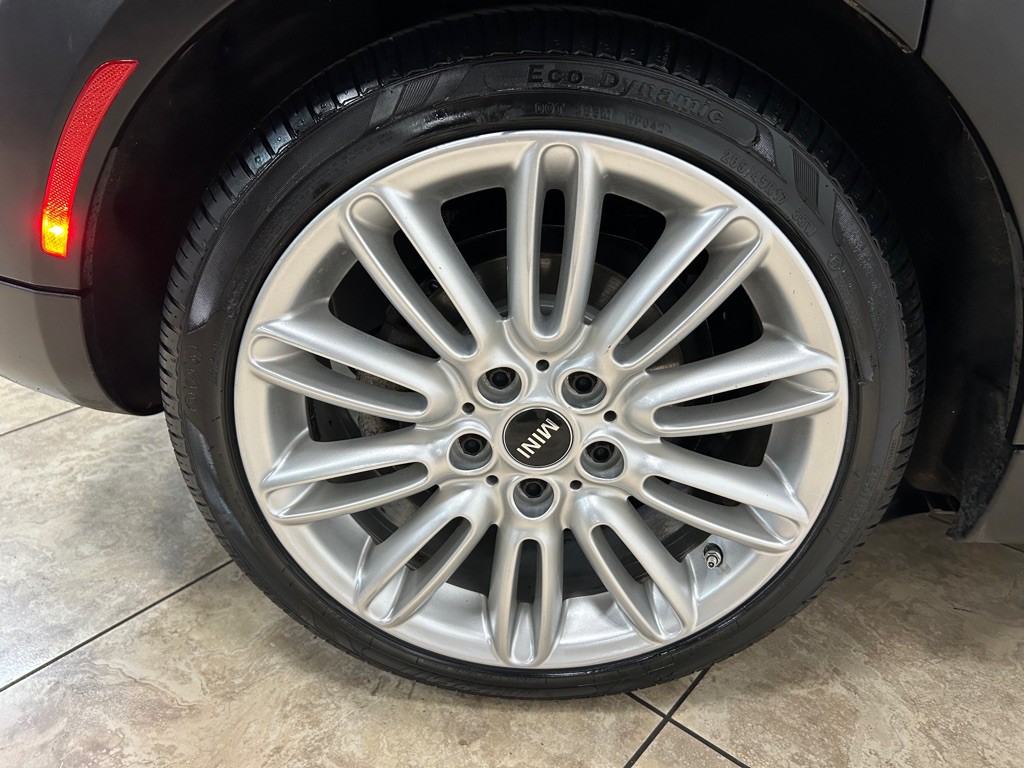 2015 MINI Cooper Image 10