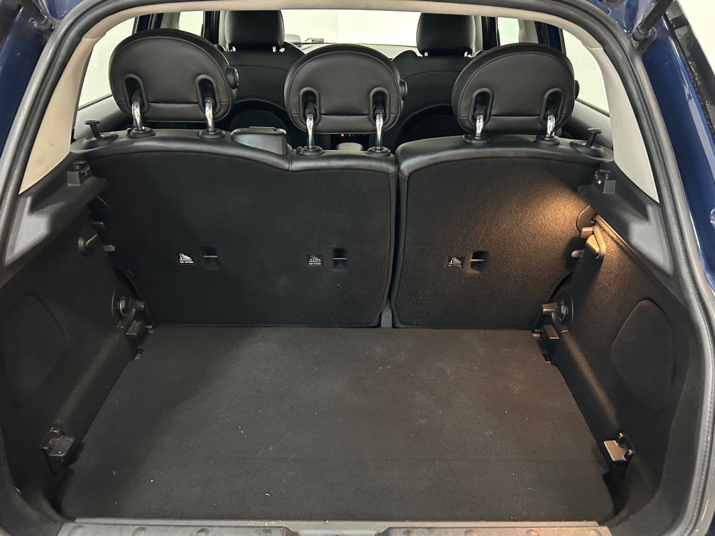 2015 MINI Cooper Image 38