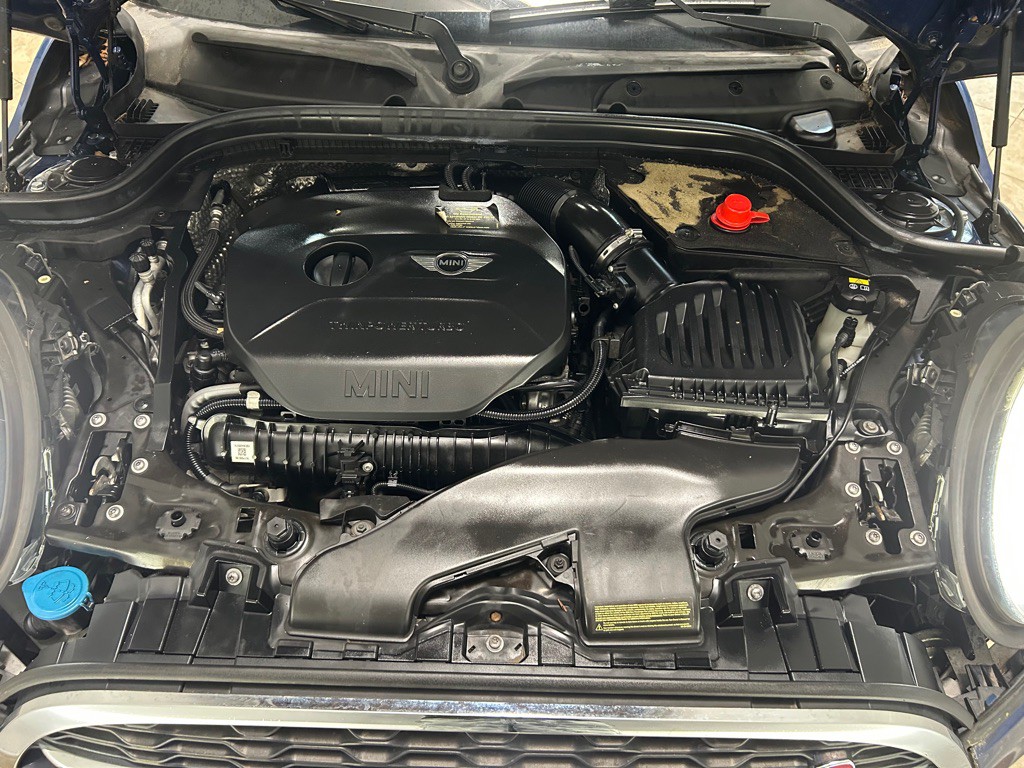 2015 MINI Cooper Image 39