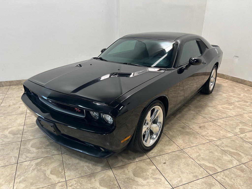2013 Dodge Challenger Image 1