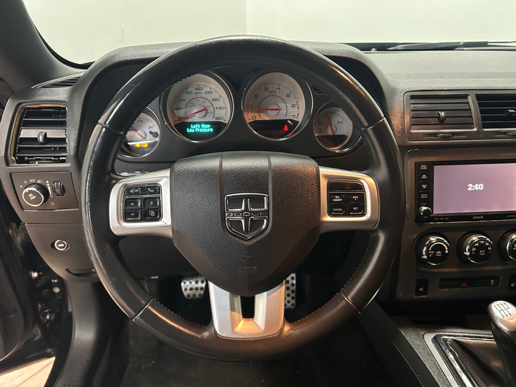 2013 Dodge Challenger Image 16