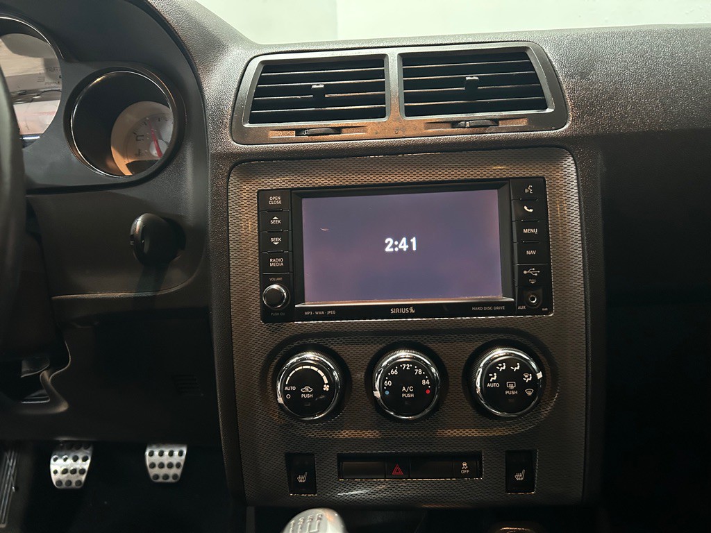 2013 Dodge Challenger Image 19