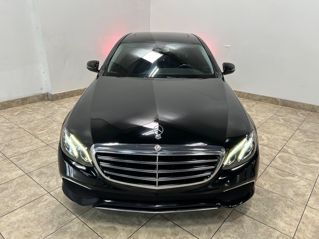 2017 Mercedes-Benz E-Class Image 2