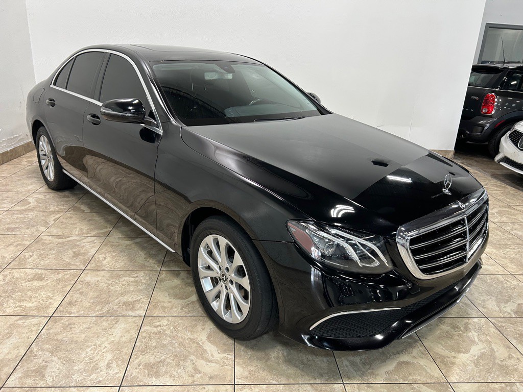 2017 Mercedes-Benz E-Class Image 4