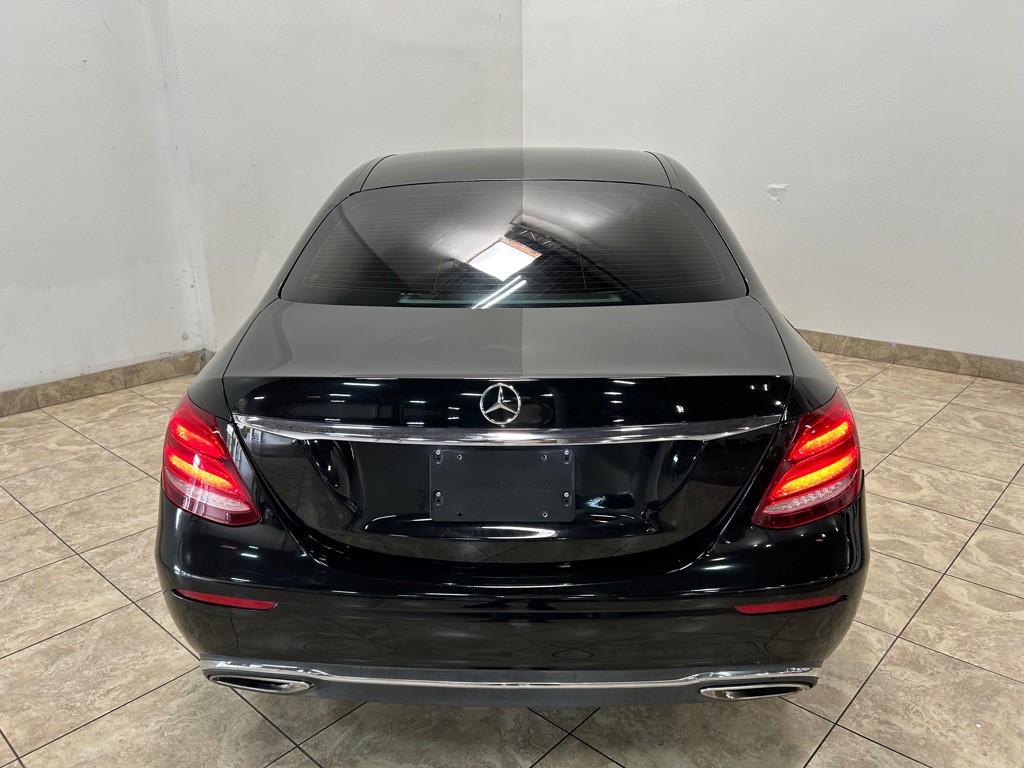 2017 Mercedes-Benz E-Class Image 8