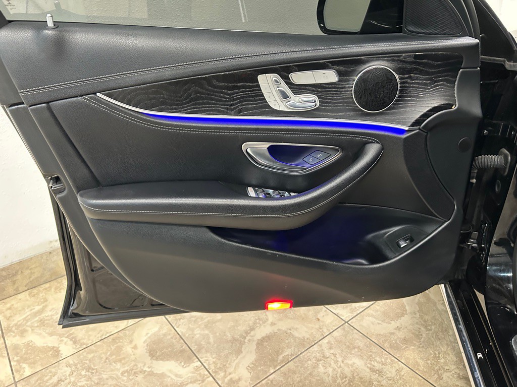 2017 Mercedes-Benz E-Class Image 14