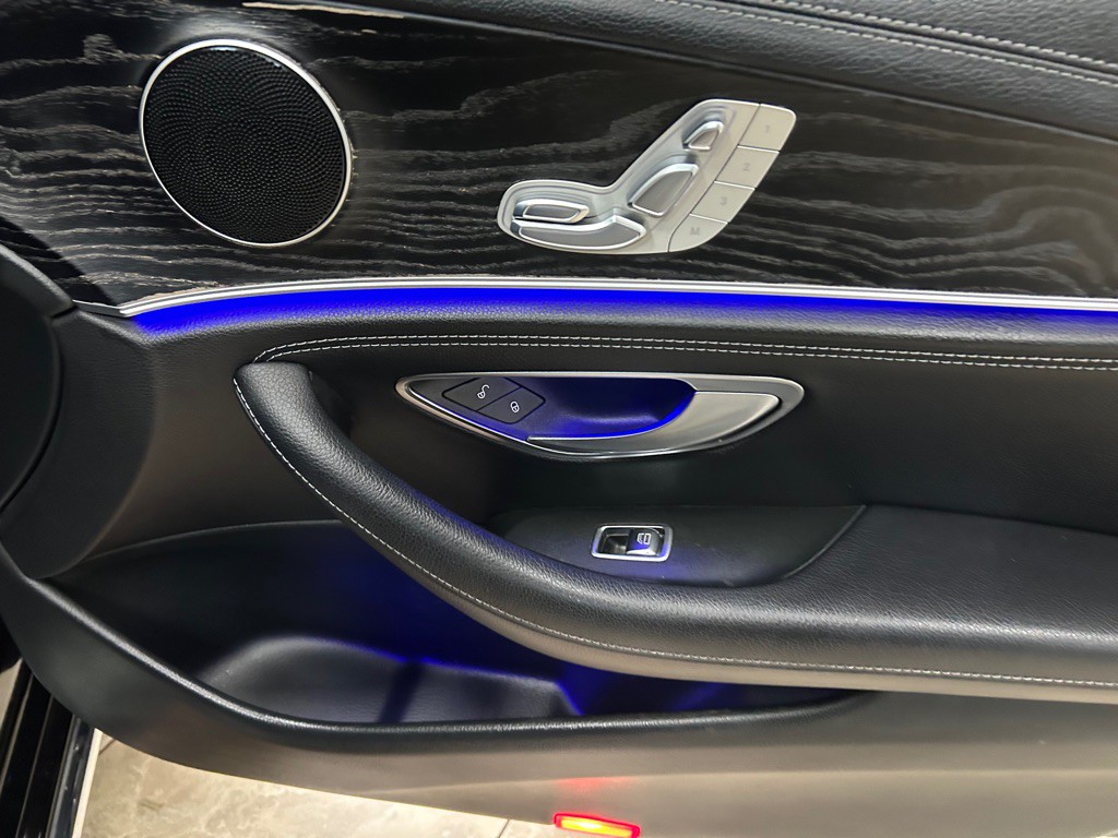 2017 Mercedes-Benz E-Class Image 28