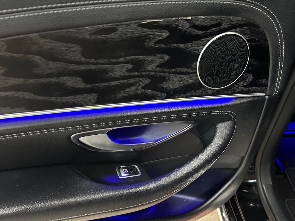 2017 Mercedes-Benz E-Class Image 33