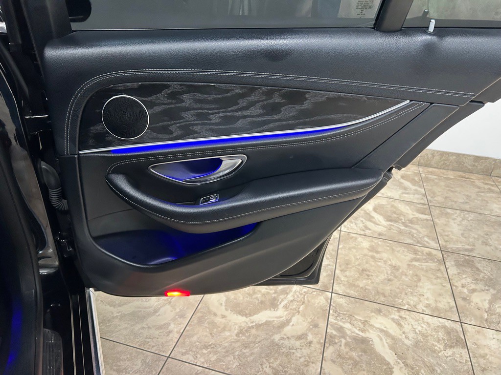 2017 Mercedes-Benz E-Class Image 36