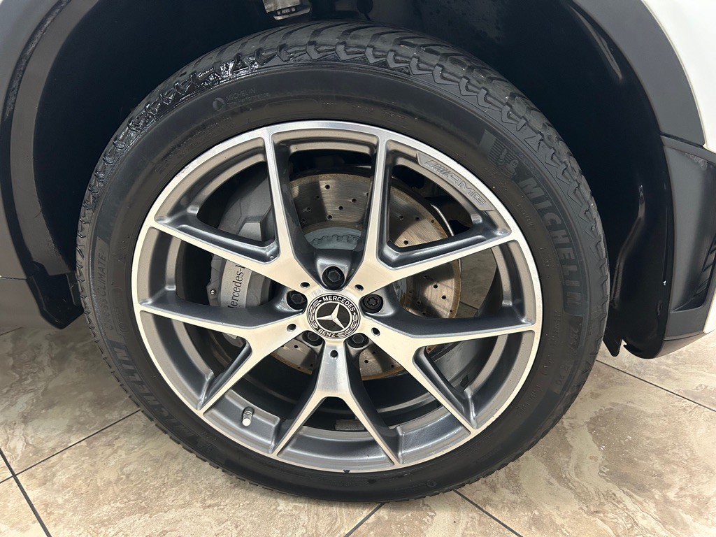 2020 Mercedes-Benz GLC-Class Image 10