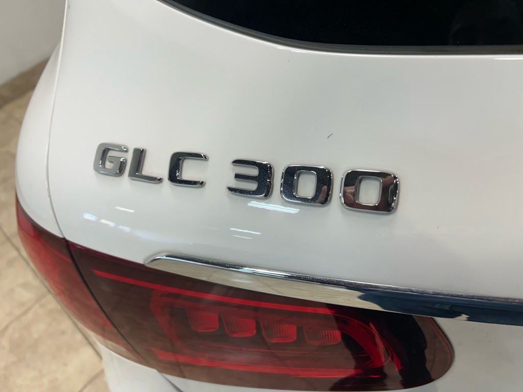 2020 Mercedes-Benz GLC-Class Image 14