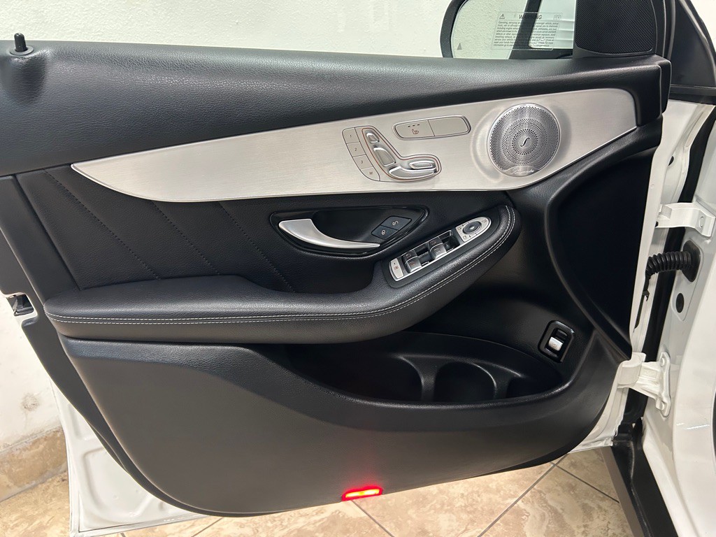 2020 Mercedes-Benz GLC-Class Image 15