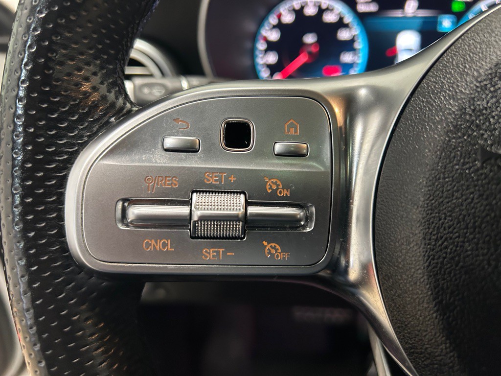 2020 Mercedes-Benz GLC-Class Image 19