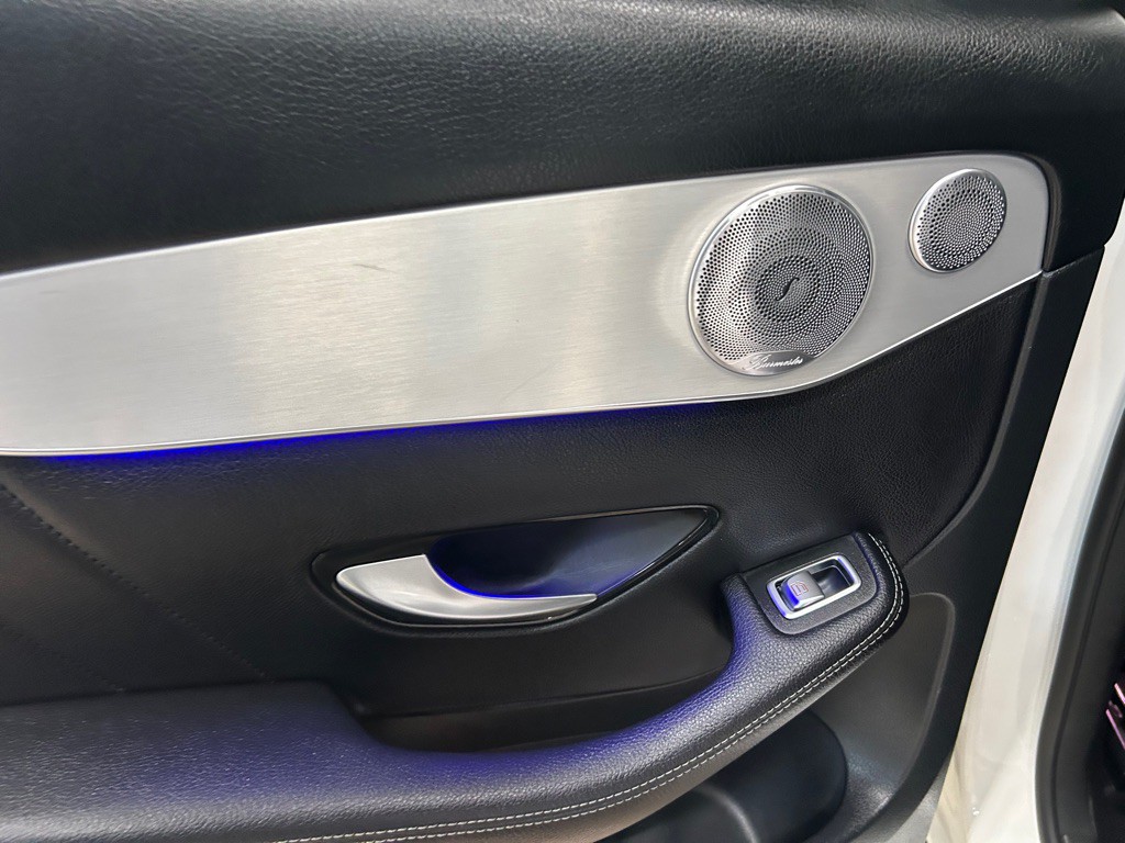 2020 Mercedes-Benz GLC-Class Image 34