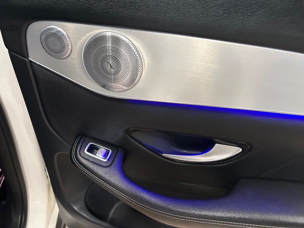 2020 Mercedes-Benz GLC-Class Image 38