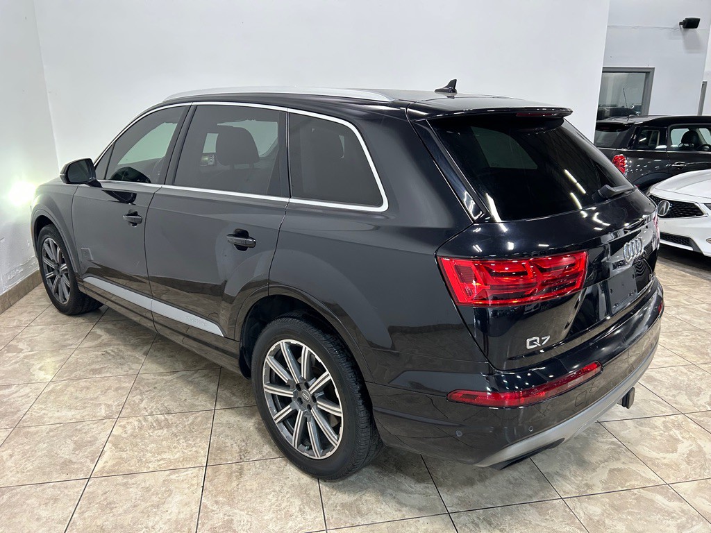 2019 Audi Q7 Image 9