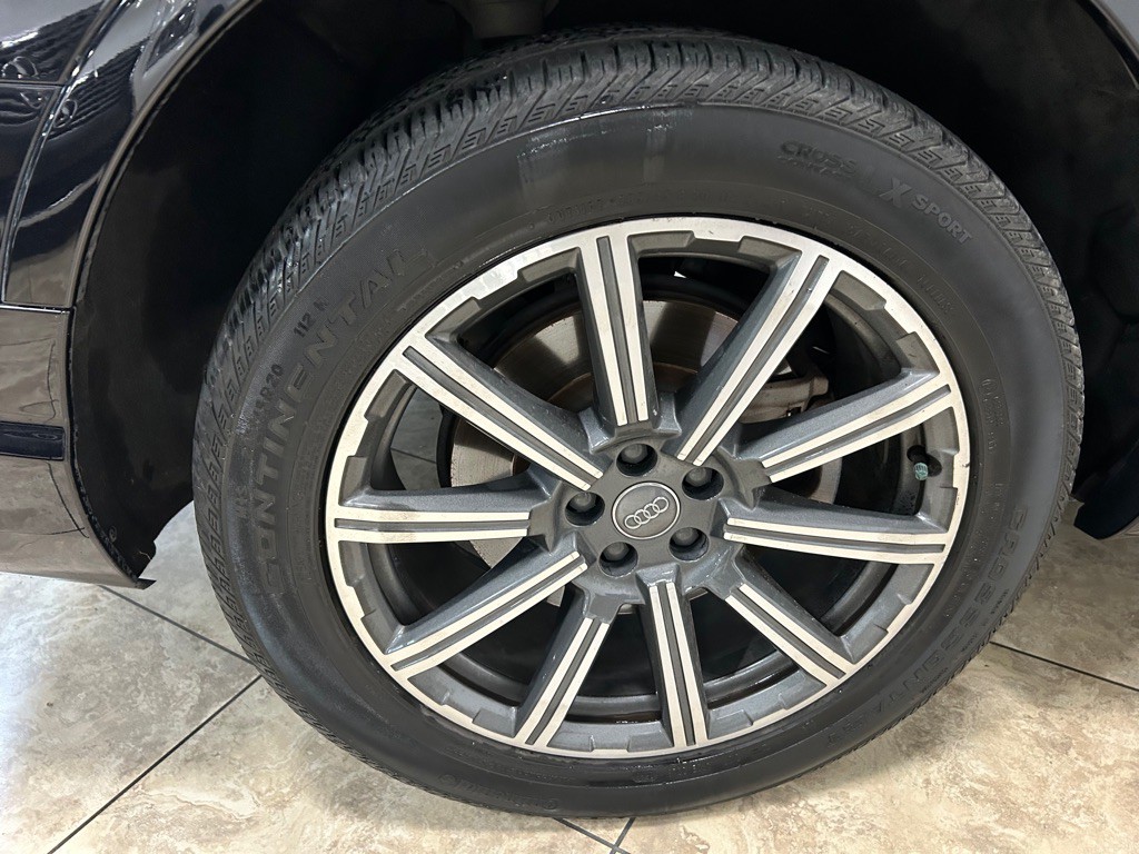 2019 Audi Q7 Image 11