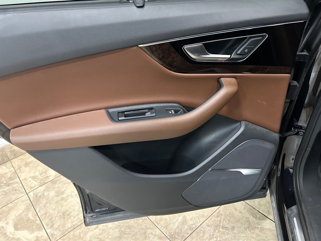 2019 Audi Q7 Image 37