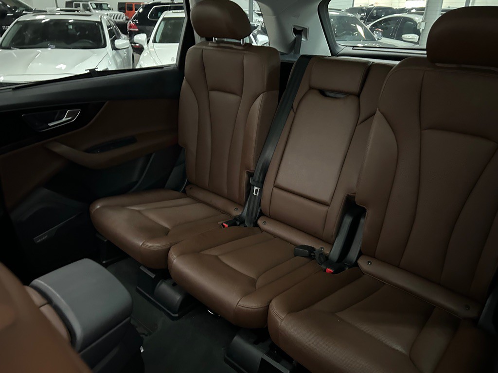 2019 Audi Q7 Image 40