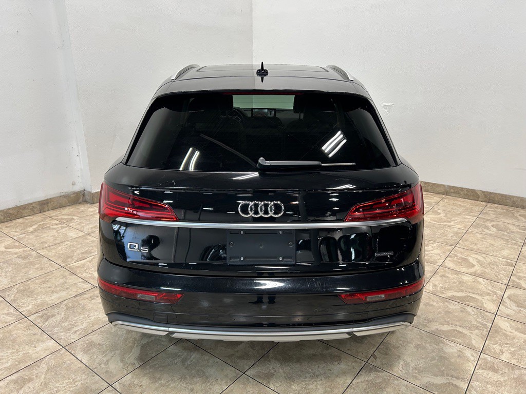 2022 Audi Q5 Image 7