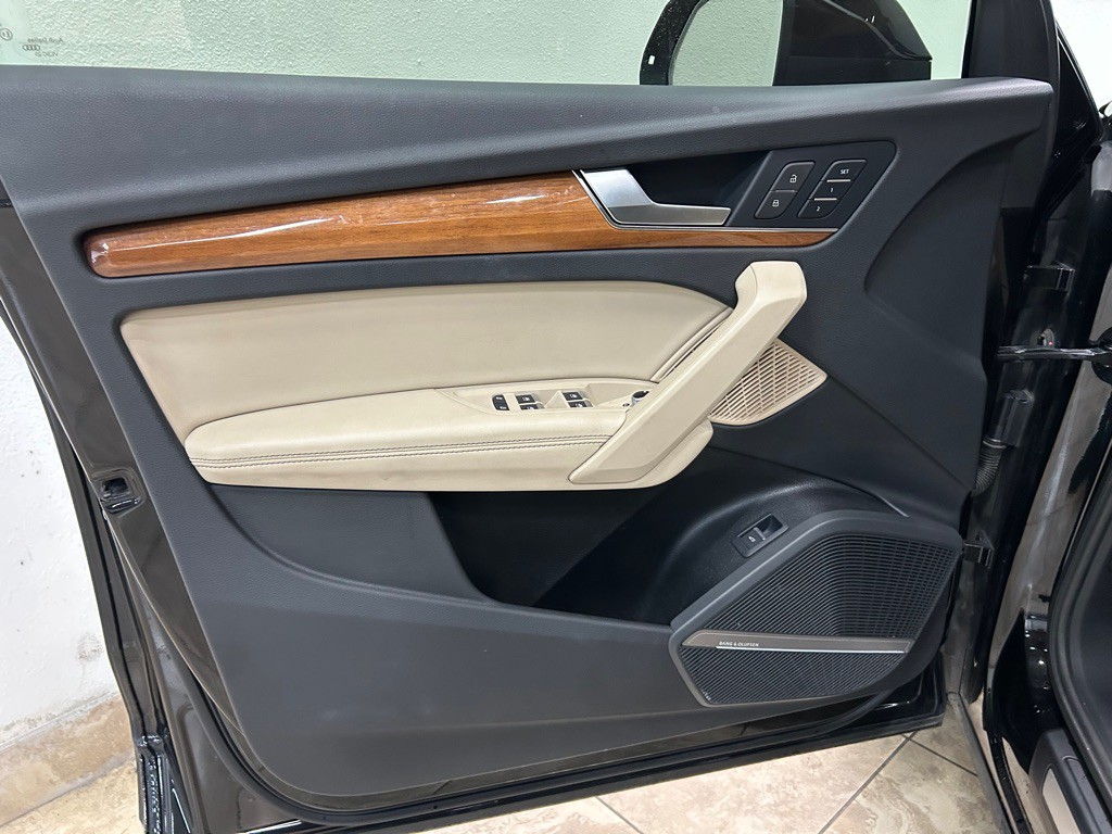 2022 Audi Q5 Image 14