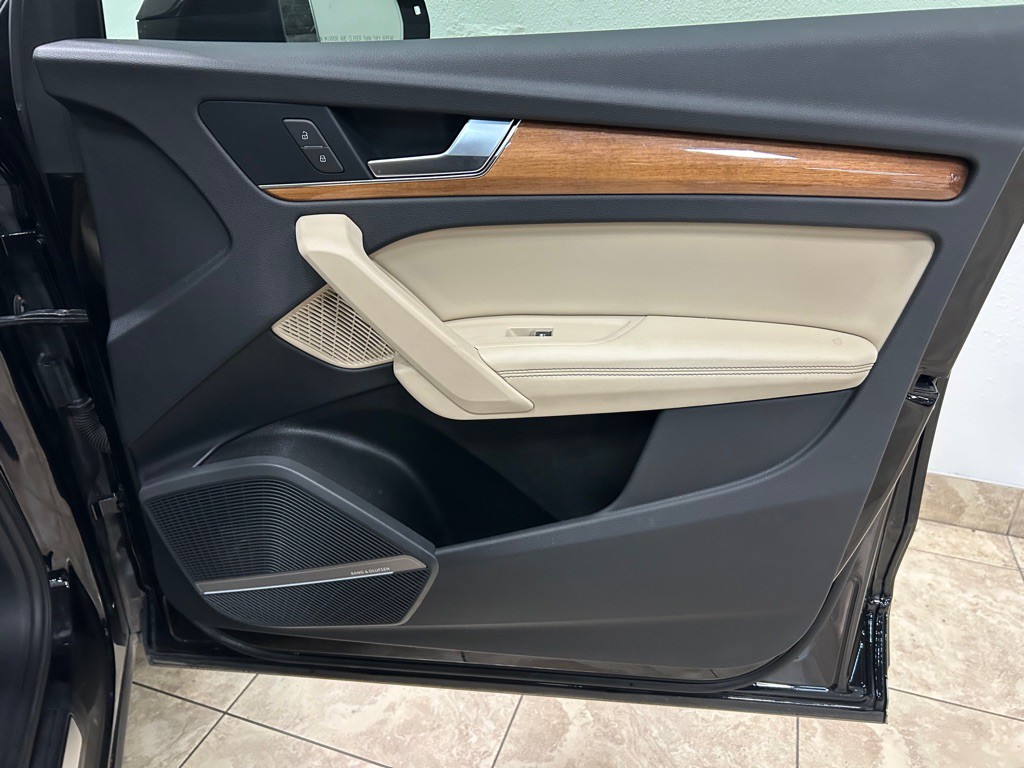 2022 Audi Q5 Image 25