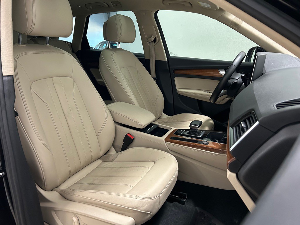 2022 Audi Q5 Image 28