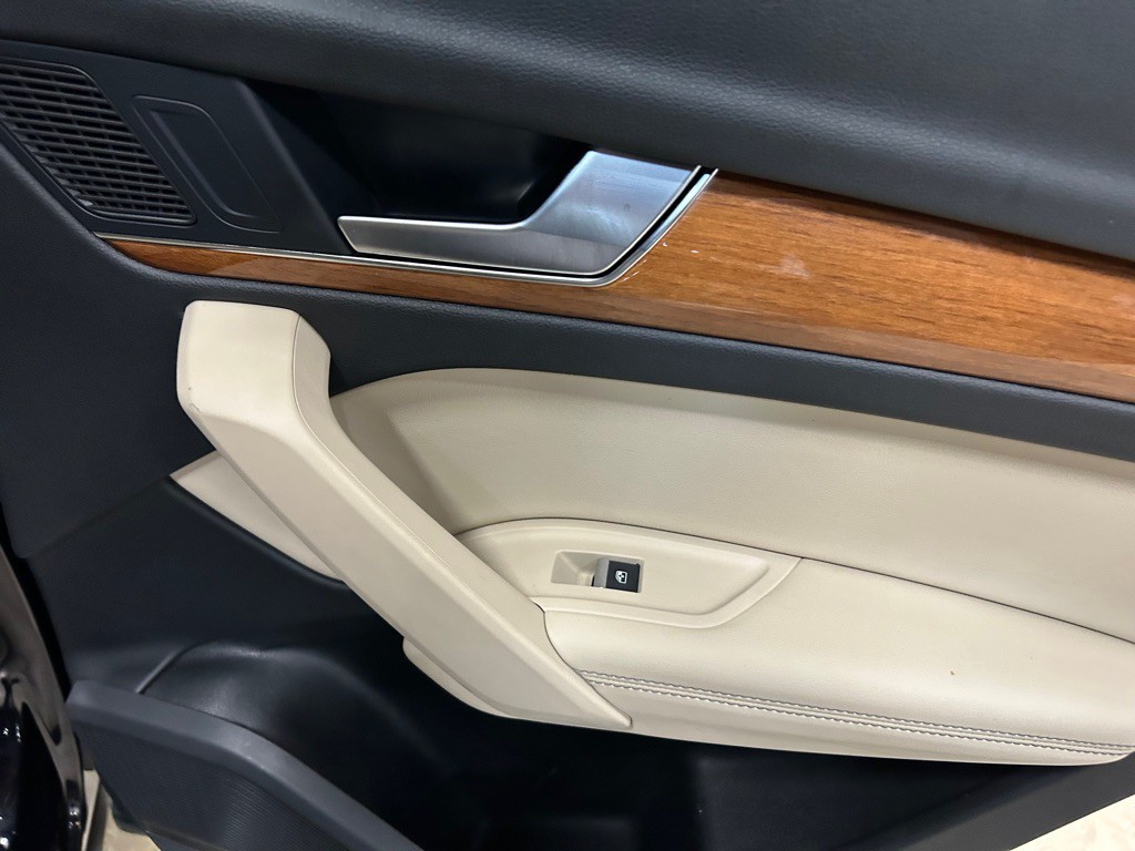 2022 Audi Q5 Image 31