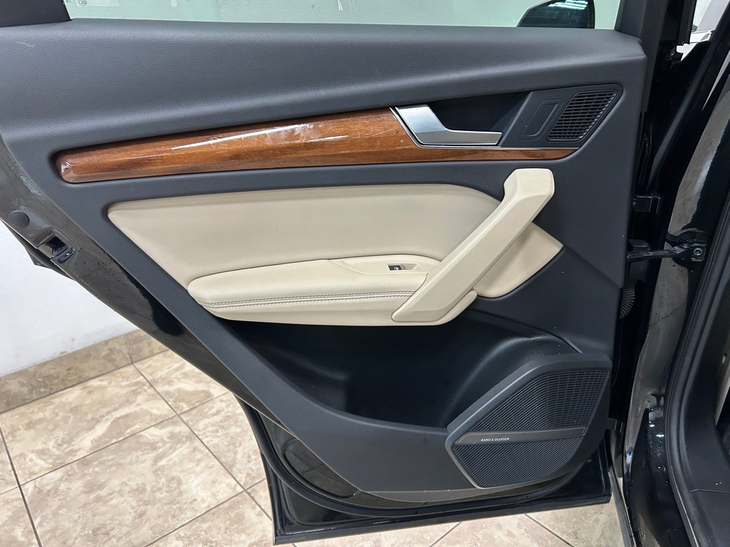 2022 Audi Q5 Image 33