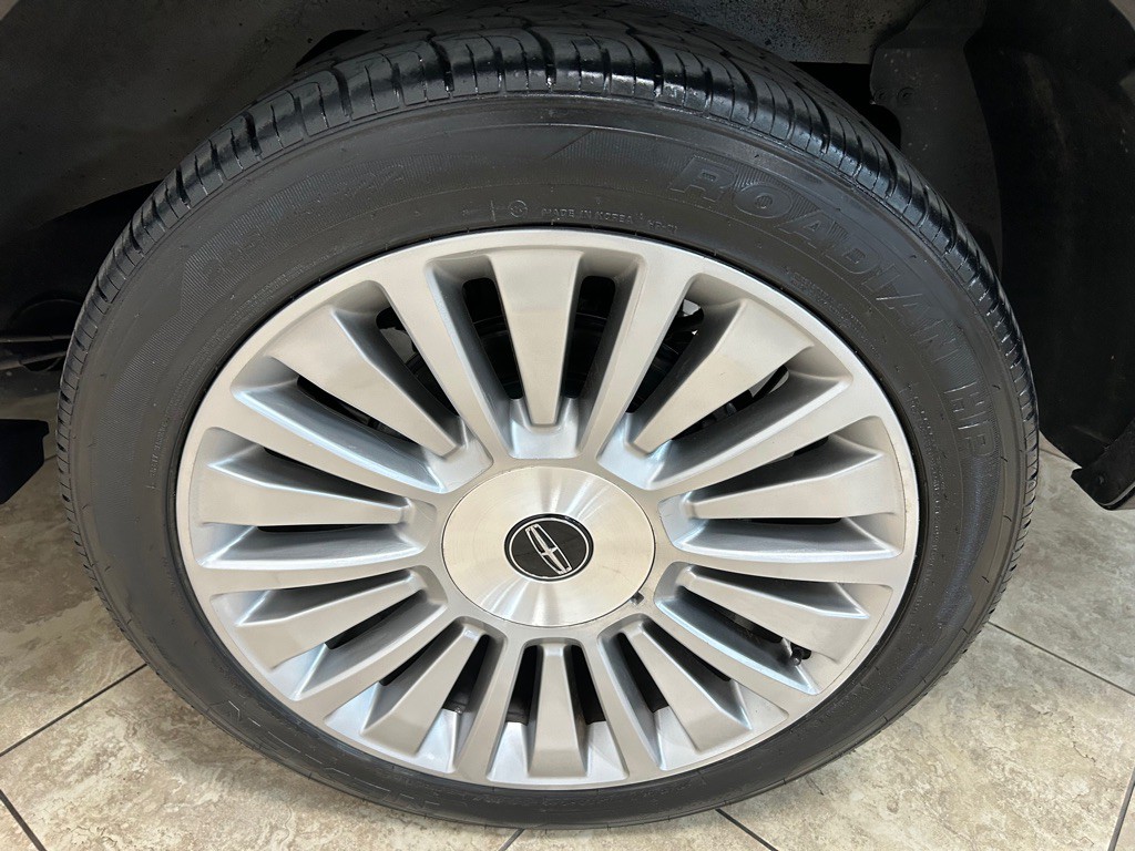 2017 Lincoln Navigator Image 11